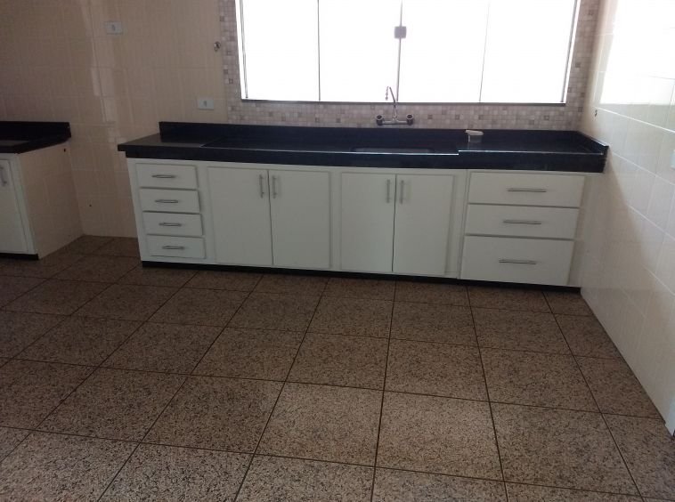 EM BREVE! CASA ALTO PADRÃO NO CENTRO