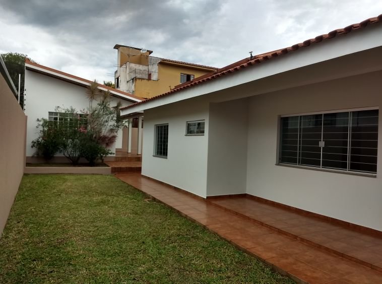 EM BREVE! CASA ALTO PADRÃO NO CENTRO