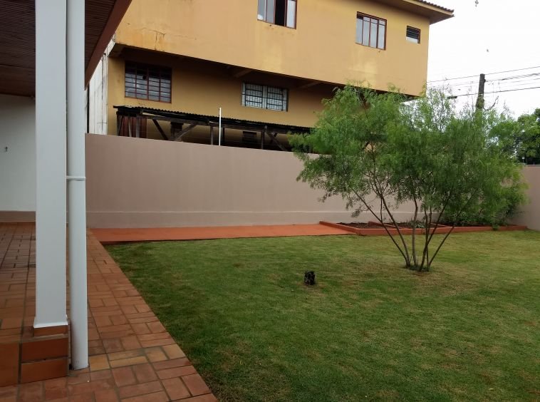 EM BREVE! CASA ALTO PADRÃO NO CENTRO
