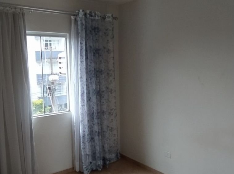 Apartamento Edifício Itaúna - semi mobiliado!
