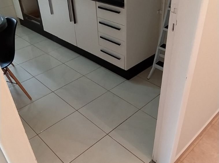 Apartamento Edifício Itaúna - semi mobiliado!
