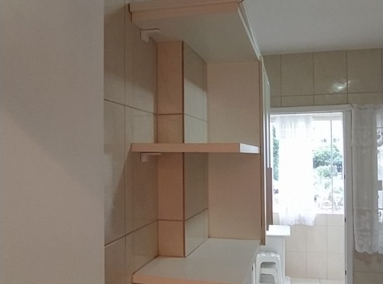 Apartamento Edifício Itaúna - semi mobiliado!
