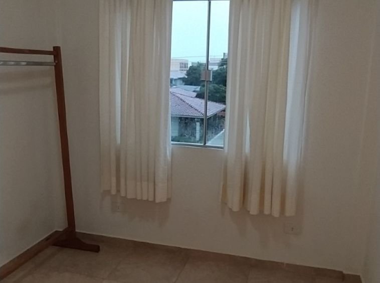 Apartamento Edifício Itaúna - semi mobiliado!