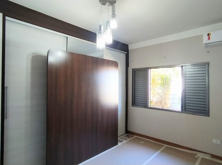 CASA ALTO PADRÃO NO JARDIM ARAUCÁRIA!