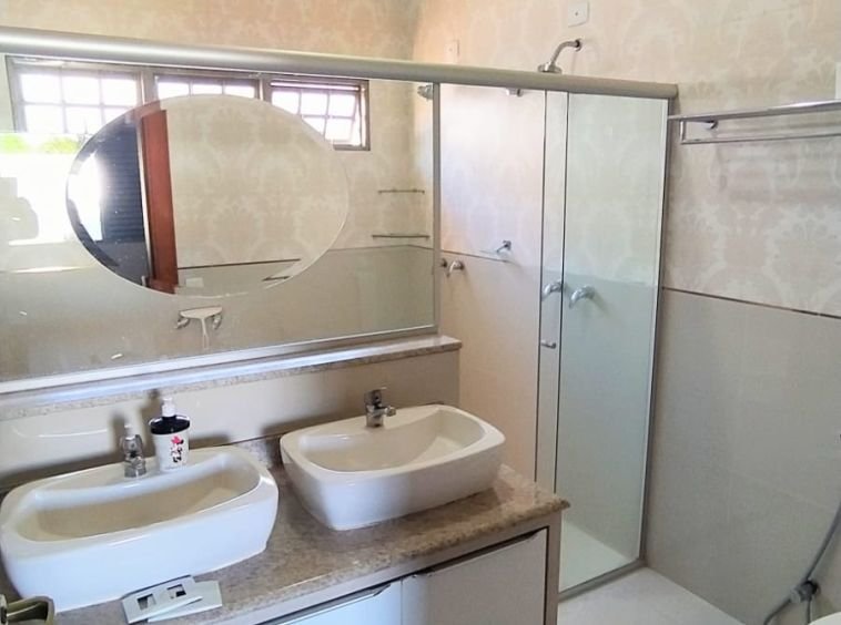 CASA ALTO PADRÃO NO JARDIM ARAUCÁRIA!