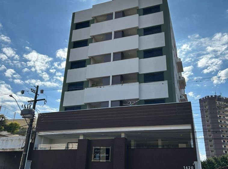 Apartamento no centro com sacada gourmet!