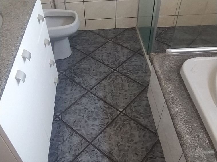 APARTAMENTO GRANDE - EDIFÍCIO MONTREAL!