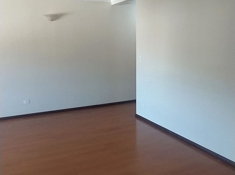 APARTAMENTO GRANDE - EDIFÍCIO MONTREAL!