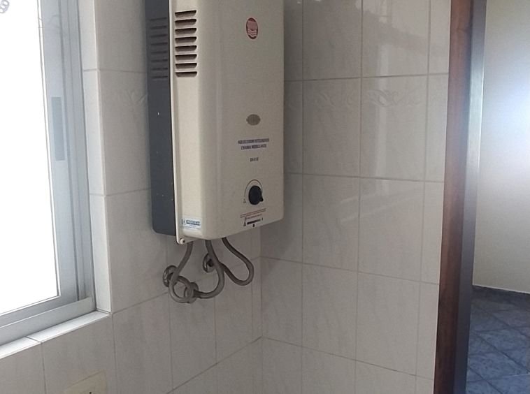 APARTAMENTO GRANDE - EDIFÍCIO MONTREAL!