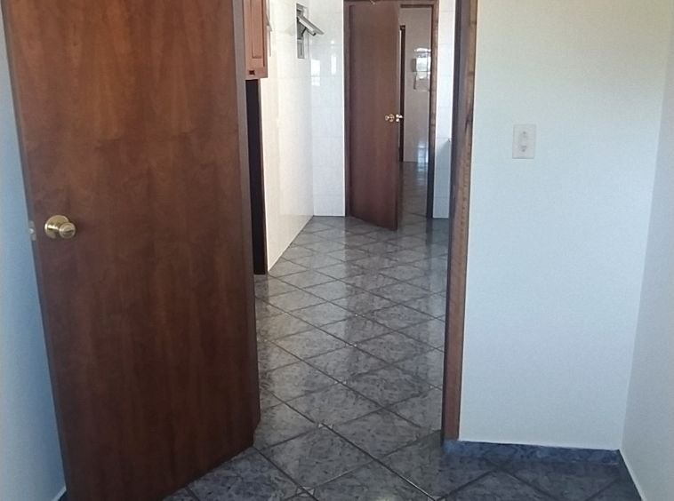 APARTAMENTO GRANDE - EDIFÍCIO MONTREAL!