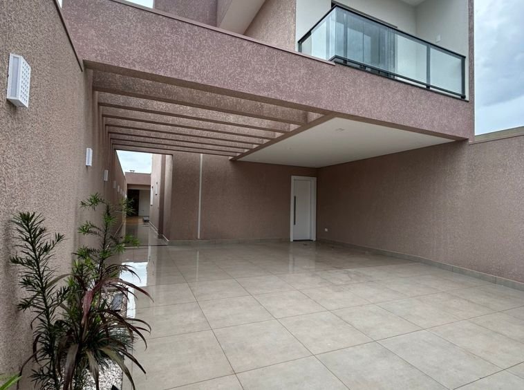 SOBRADO NOVO ALTO PADRÃO!