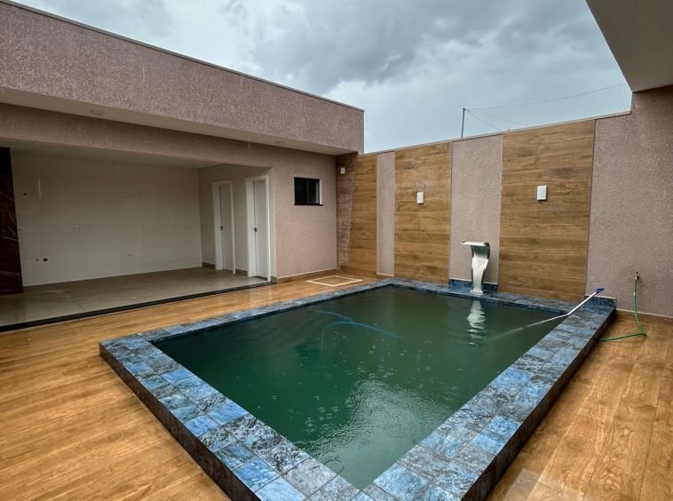 SOBRADO NOVO ALTO PADRÃO!