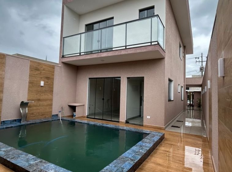 SOBRADO NOVO ALTO PADRÃO!