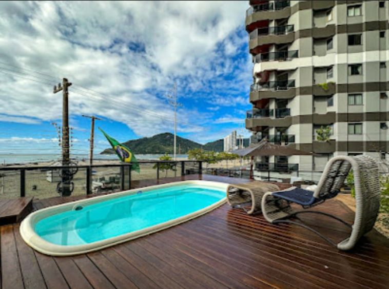 Apartamento de frente ao mar em Balneário Camboriú