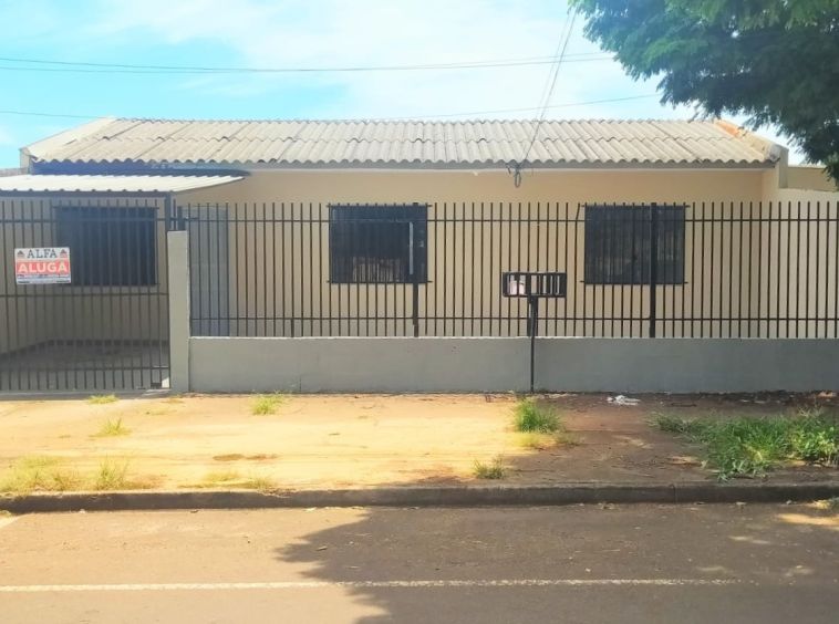 Casa próximo ao Colégio Estadual!