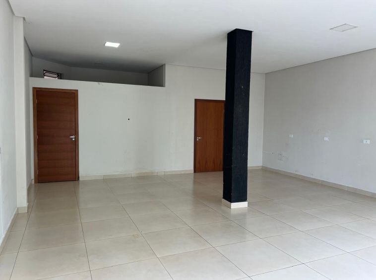 SALA COMERCIAL PROXIMA AO POSTO FLEX