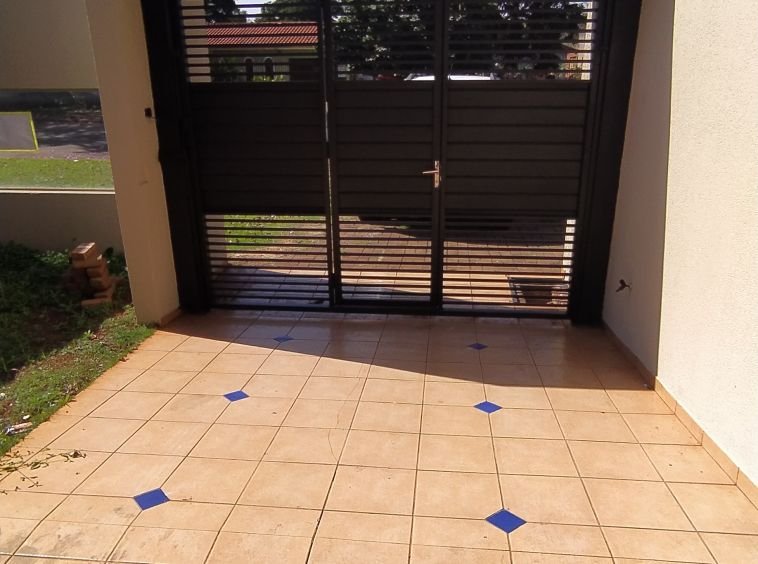 Casa Jardim Tropical I para Locação