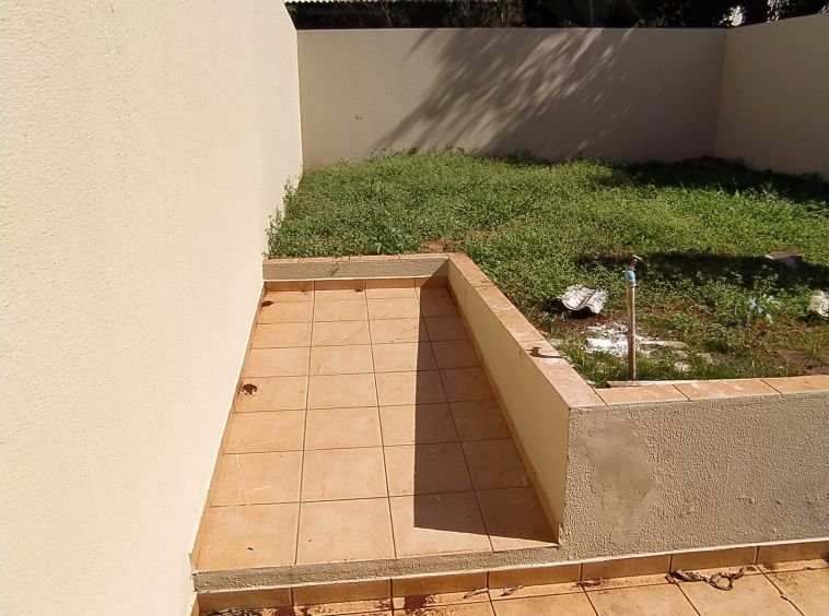 Casa Jardim Tropical I para Locação
