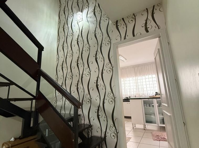 Sobrado próximo ao bosque!!