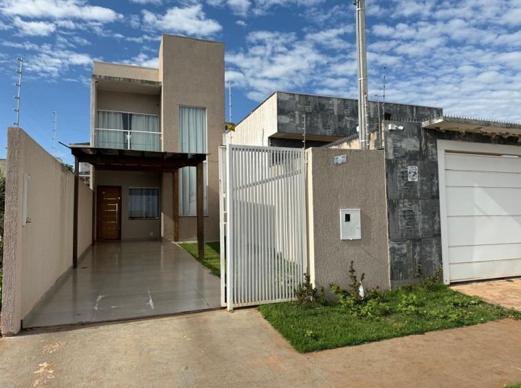 Sobrado mobiliado no Jardim Copacabana!