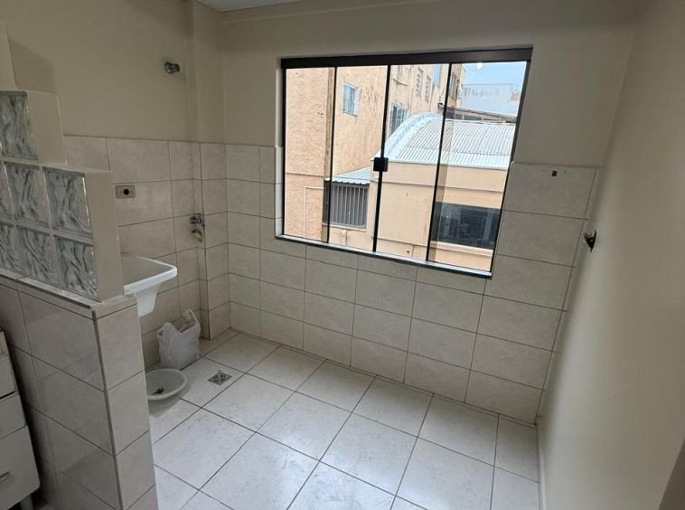 Apartamento no centro! (próximo a Caixa)