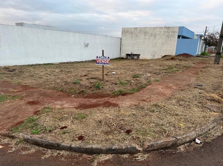 TERRENO NO JARDIM IPANEMA!