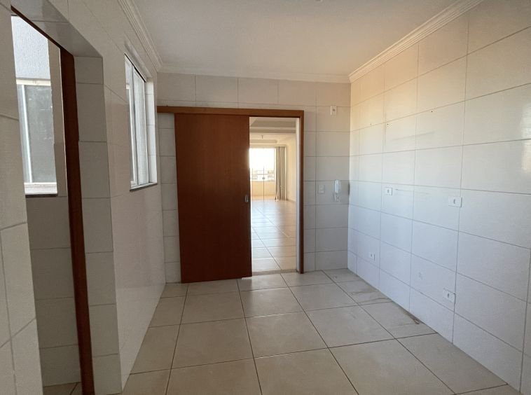 Apartamento 702 - Ed. Caires