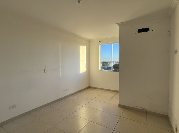 Apartamento 702 - Ed. Caires