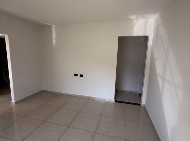 Casa grande no Jardim Paulista! Próximo a UPA