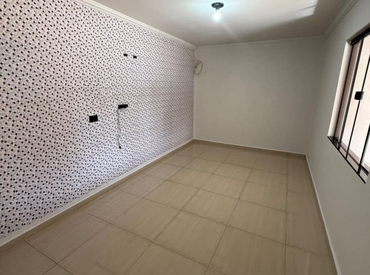 Casa grande no Jardim Paulista! Próximo a UPA