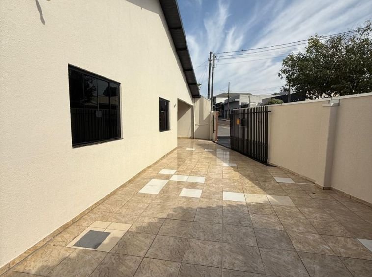 Casa grande no Jardim Paulista! Próximo a UPA