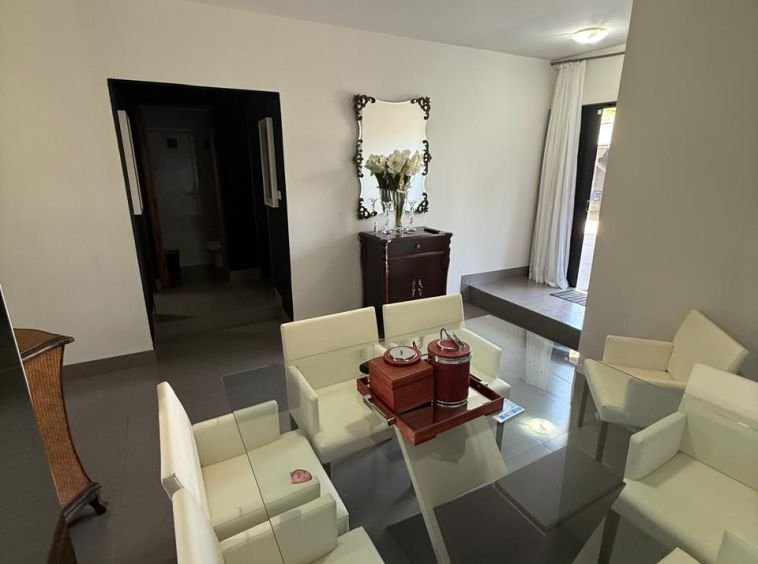 Casa Alto Padrão no Jardim Albuquerque!!