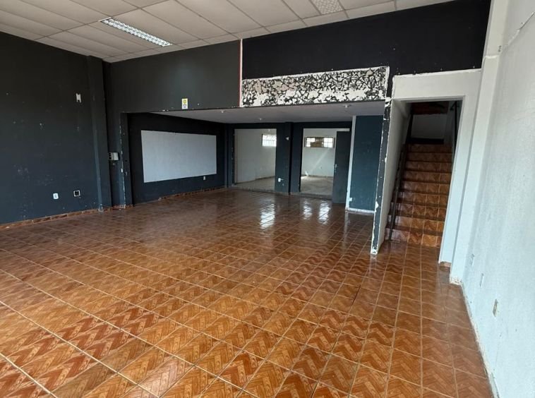 Sala comercial proximo ao Integrado!
