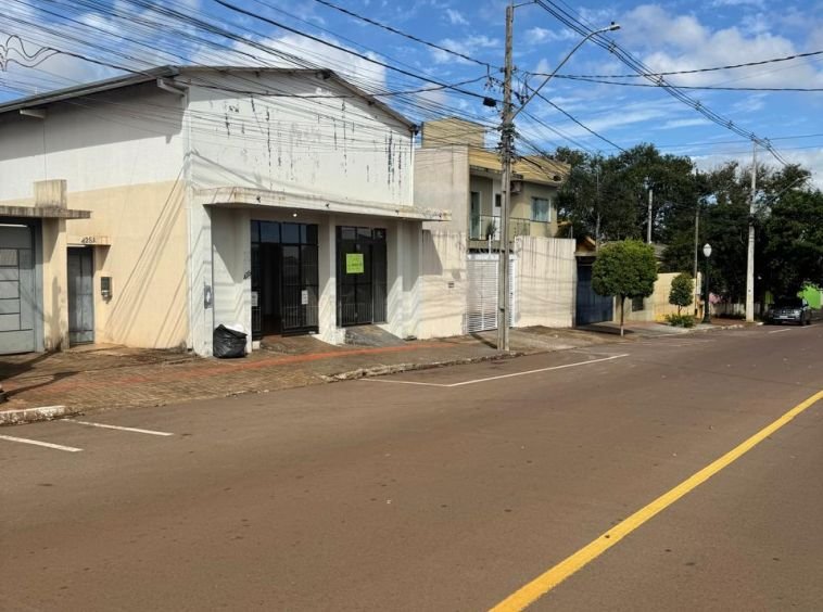 Sala comercial proximo ao Integrado!