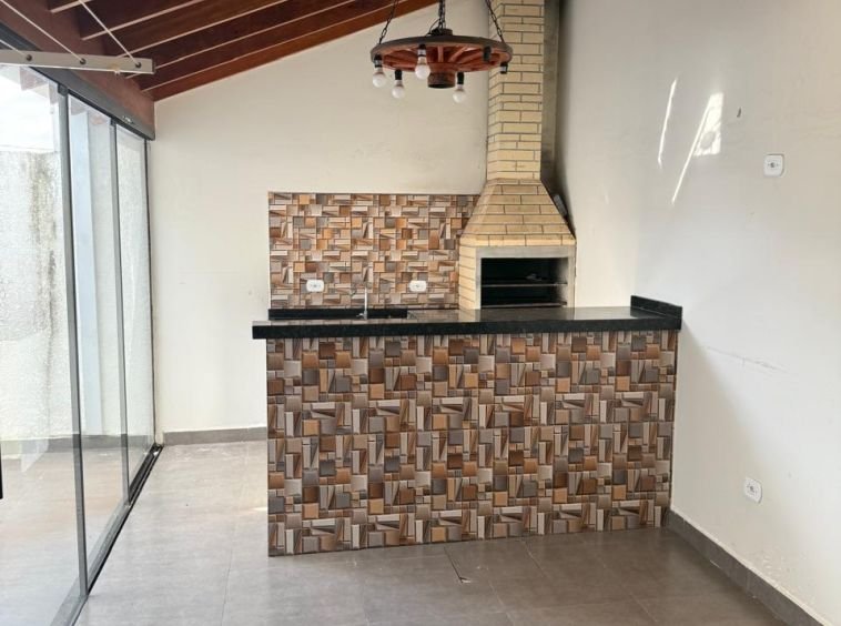 Casa de Alvenaria no Jardim Botanico!