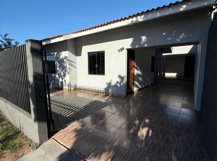 CASA NOVA NO JARDIM BATEL!