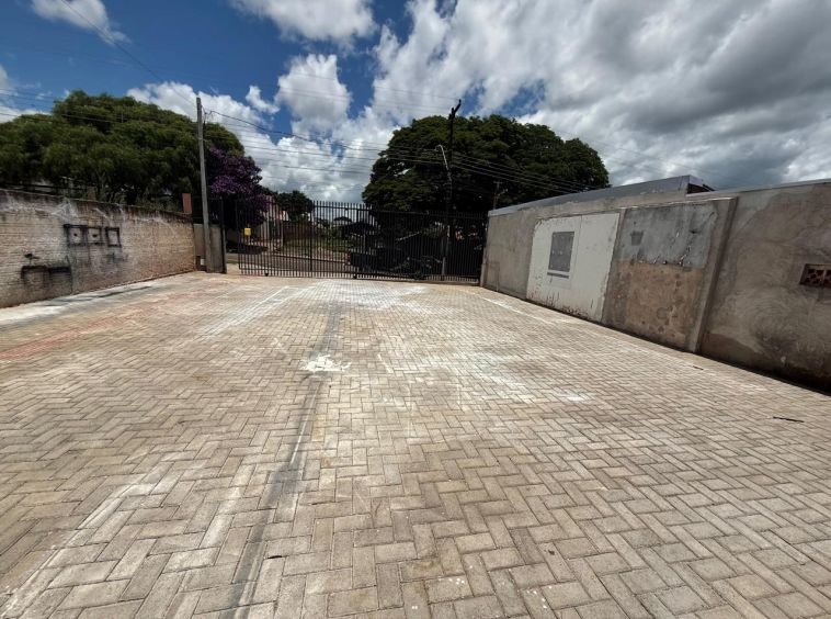 BARRACÃO PRÓXIMO A PERIMETRAL!