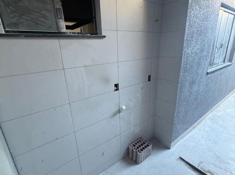 (EM BREVE, EM FINALIZAÇÃO) CASA NOVA NO JARDIM BATEL!