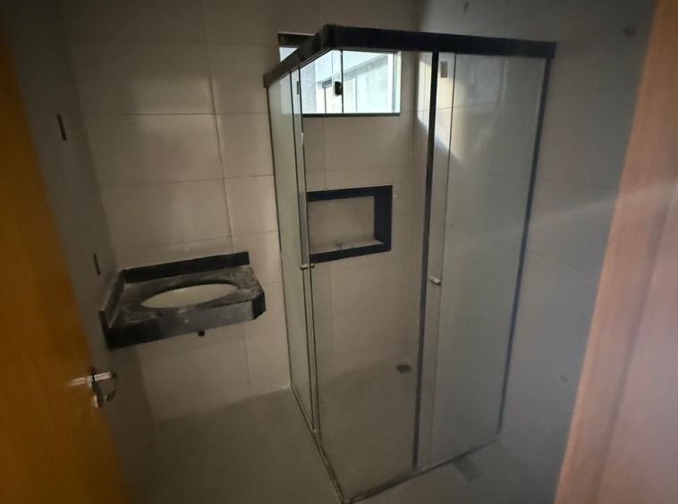 (EM BREVE, EM FINALIZAÇÃO) CASA NOVA NO JARDIM BATEL!