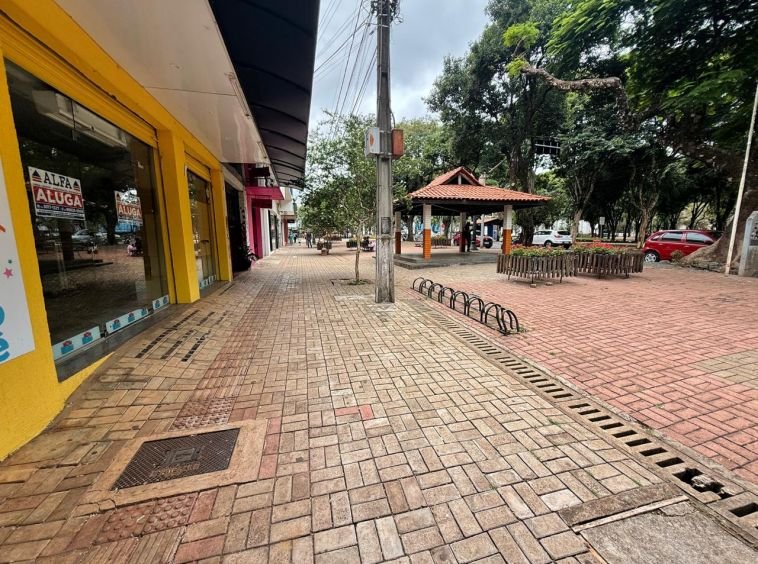 Sala Comercial próximo a Catedral