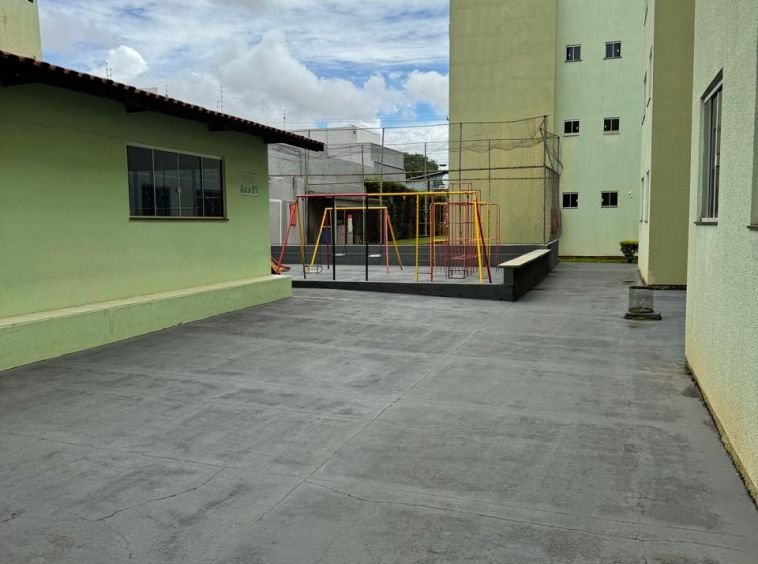 Apartamento térreo Colinas Verdes!