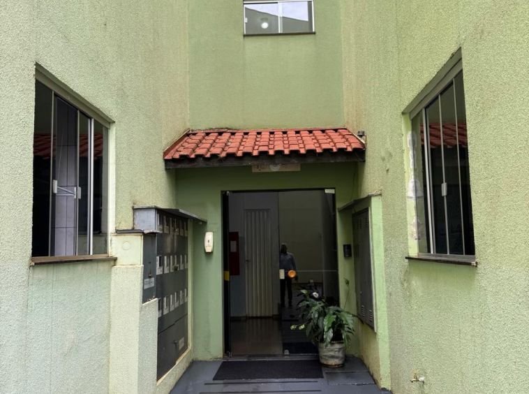 Apartamento térreo Colinas Verdes!