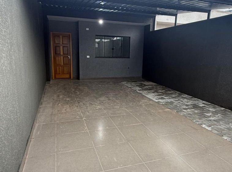 CASA NOVA NO JARDIM BATEL!