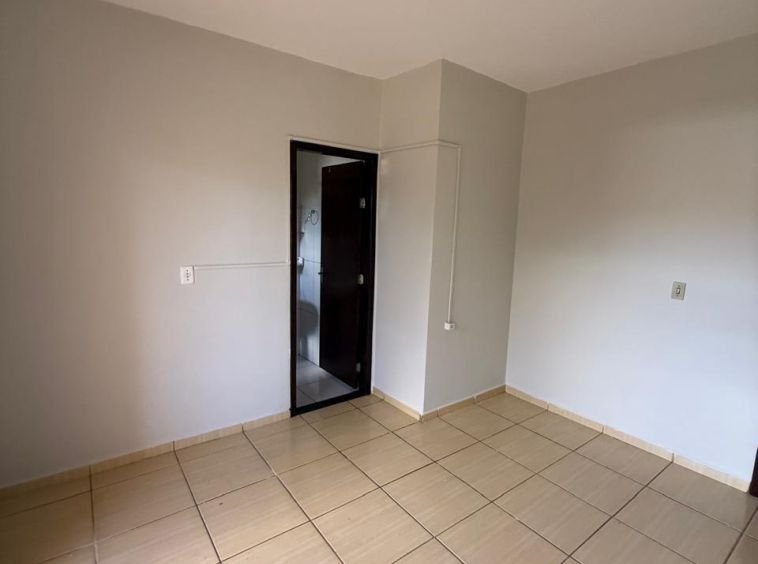 Sobrado próximo ao Parana Família