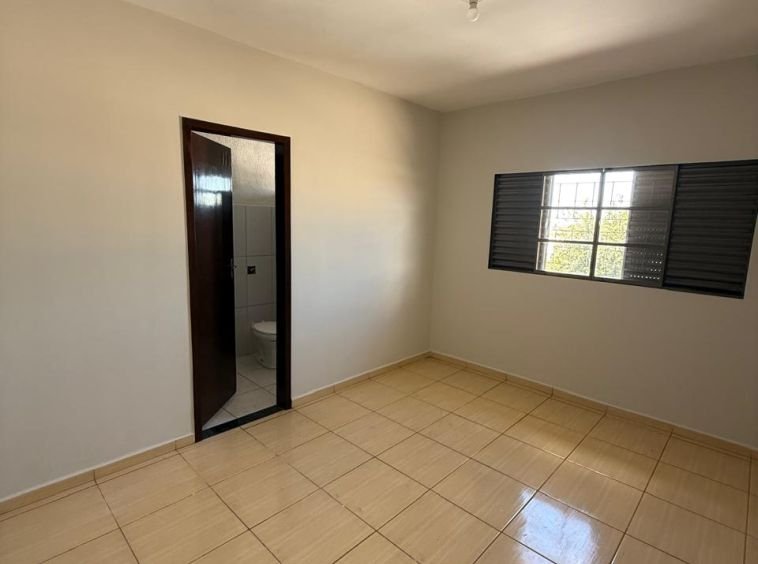 Sobrado próximo ao Parana Família