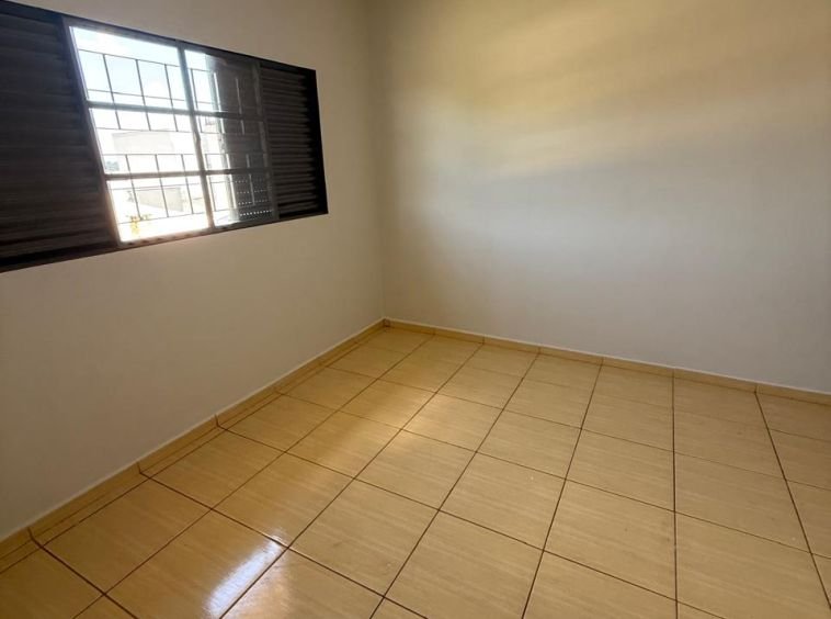 Sobrado próximo ao Parana Família