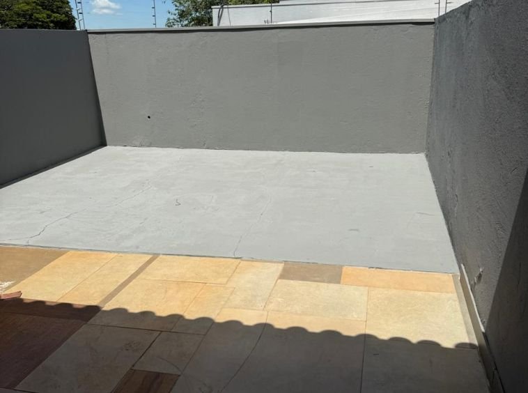 Sobrado próximo ao Parana Família