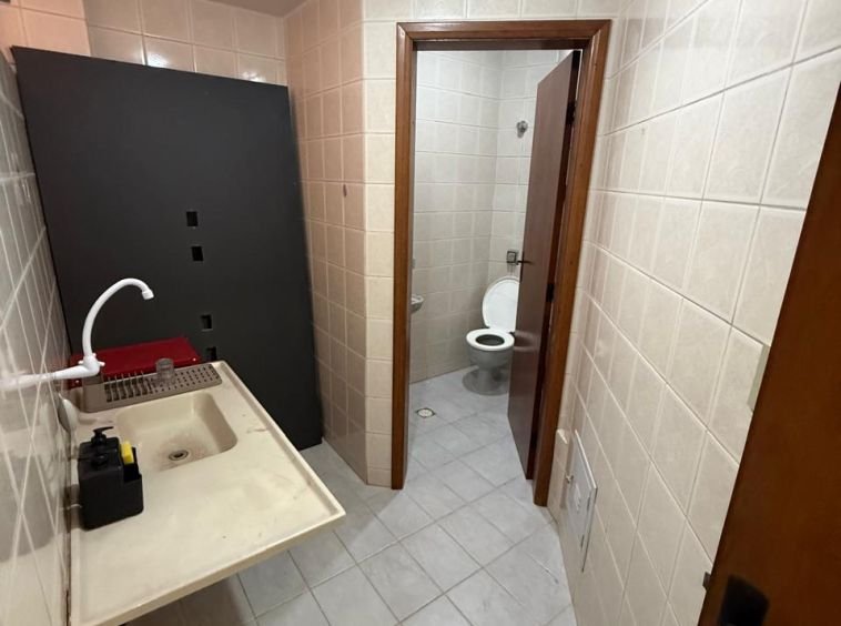 Sala no 14º andar Edifício Likes