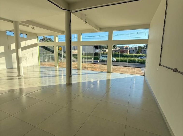 SALA COMERCIAL AO LADO DO PH RODAS E PNEUS!