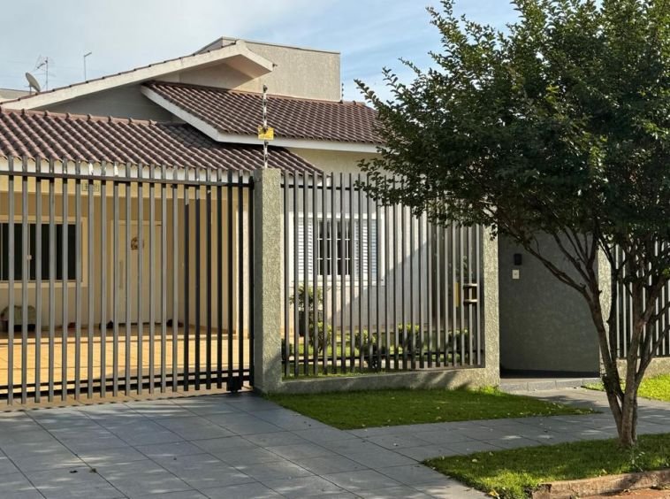 CASA DE ALTO PADRÃO NO JARDIM ALBUQUERQUE